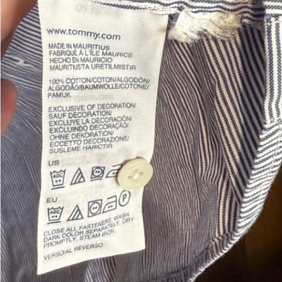 Tommy Hilfiger Blue pinstripe Casual Button Down Shirt Lightweight Cotton XL boy - Picture 5 of 7